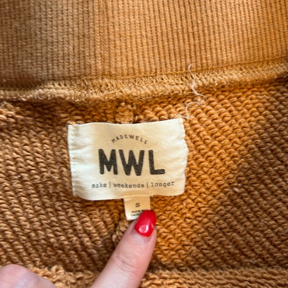 (2 pairs) Airyterry Stitched-Pocket Sweatshorts - Picture 5 of 7